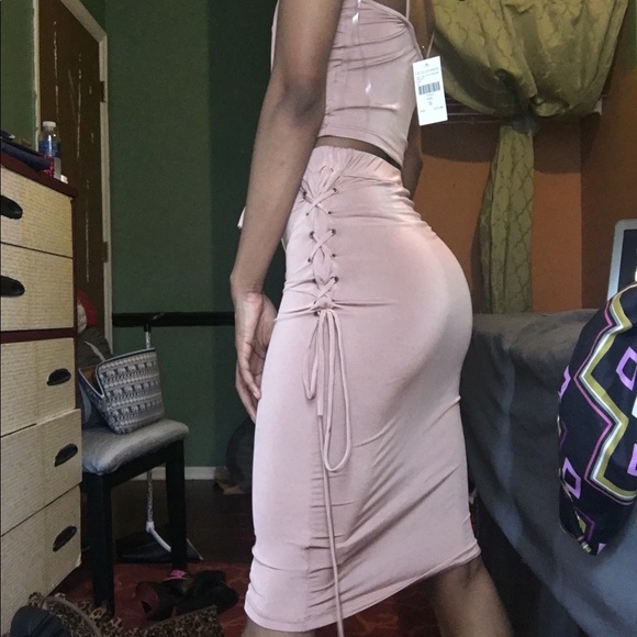 Two piece pink set - Picture 3 of 5